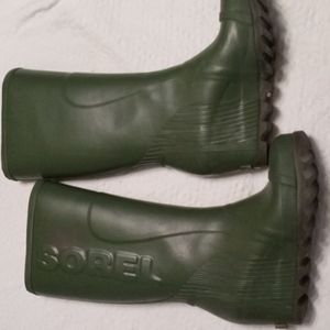 Sorel wedge rain boots